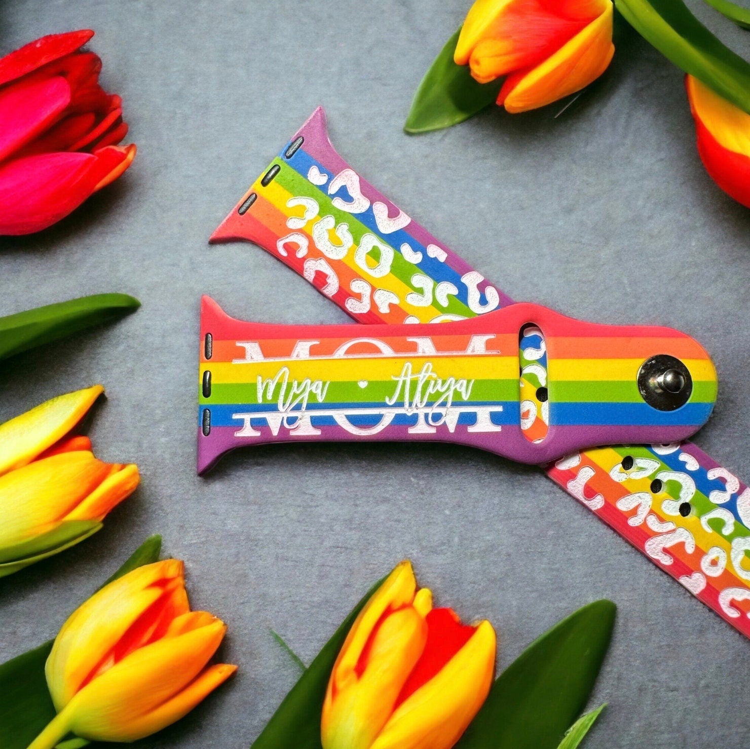 Leopard Print Watch Band Cheetah Print custom laser engraved watch band Mommy, Mama, Mom, Nana, gift apple watch band 38 40 41 42 45 49 mm